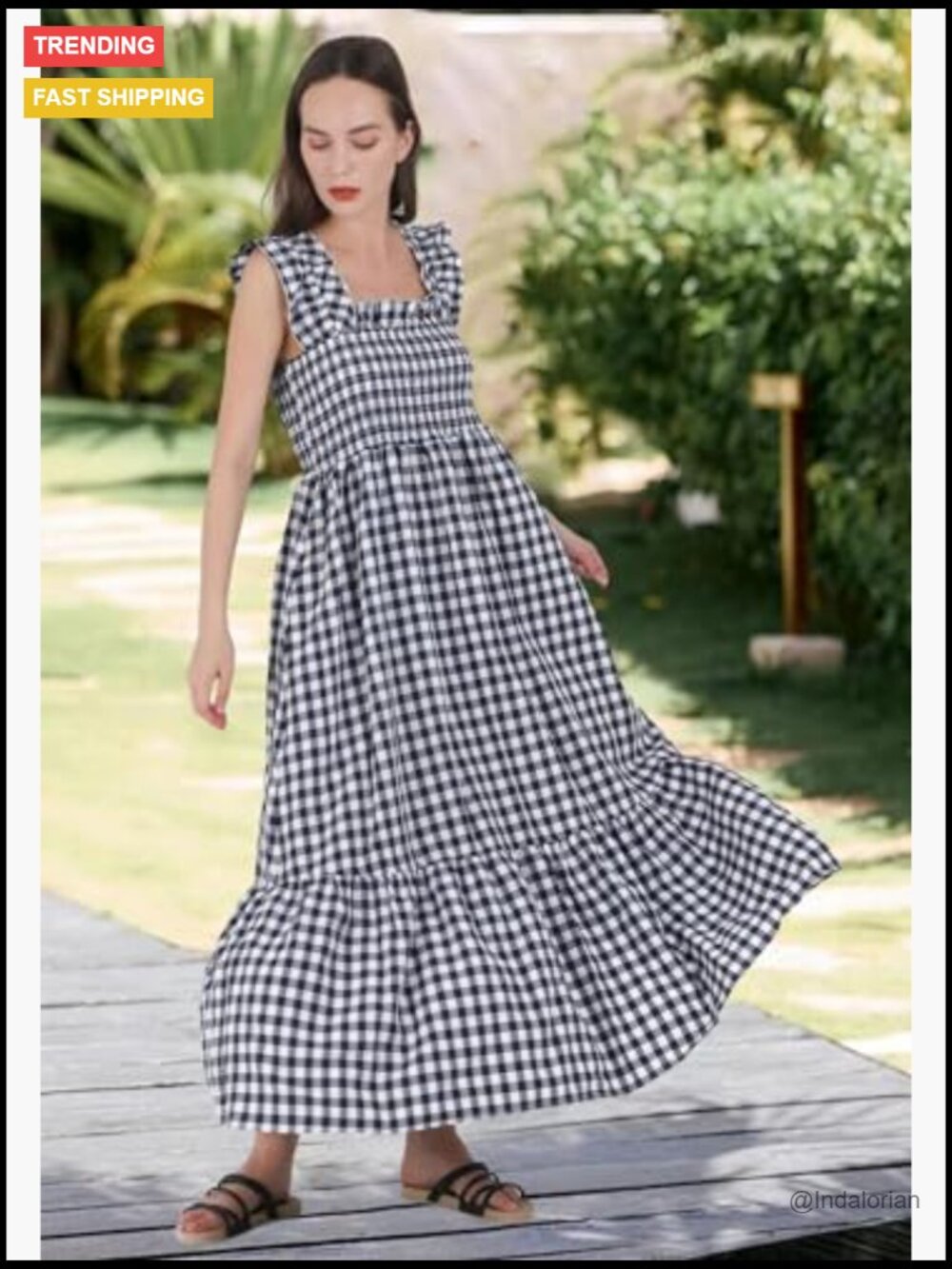 Retro Plaid Smocked Dress Spaghetti Strap Flounce Long Dress with Pockets - Picture 3 of 7
